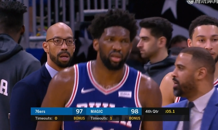  圣埃蒂安防守失误连连，痛失好局惨遭逆转失利  