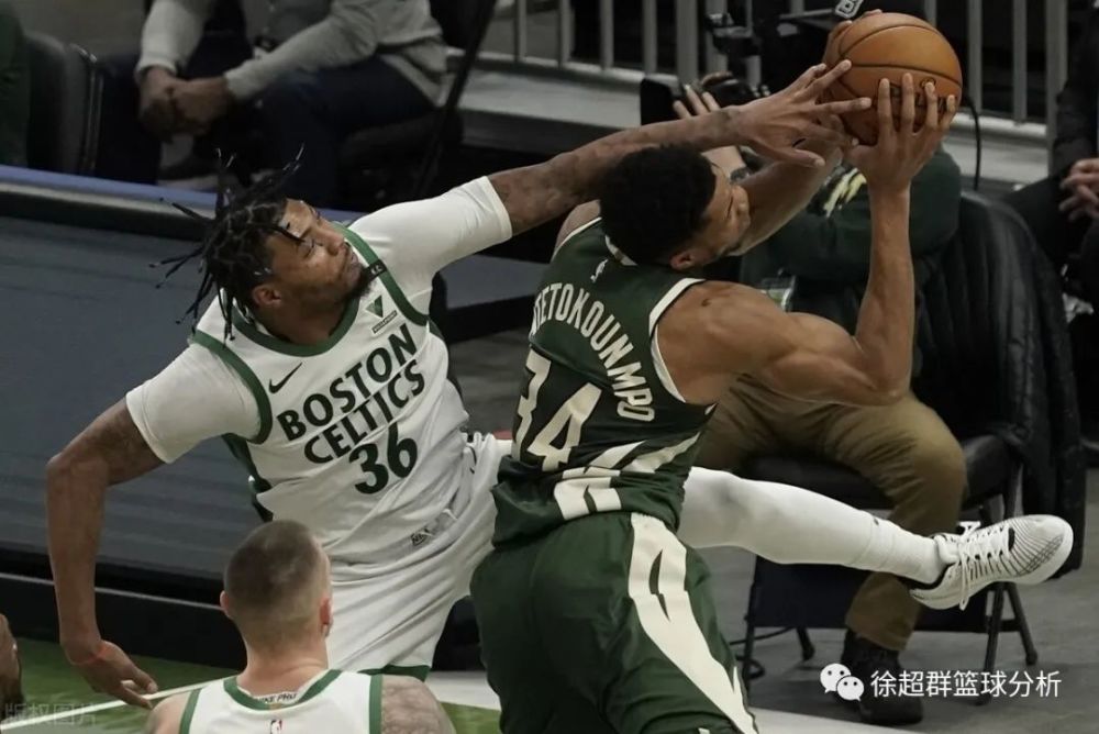  字母哥暴扣统治内线，雄鹿主场大胜凯尔特人显威力